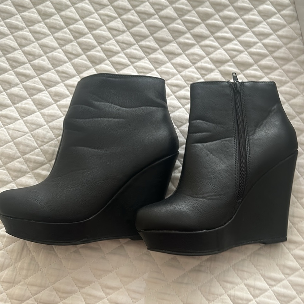 Call it Spring Booties - Picture 4 of 7